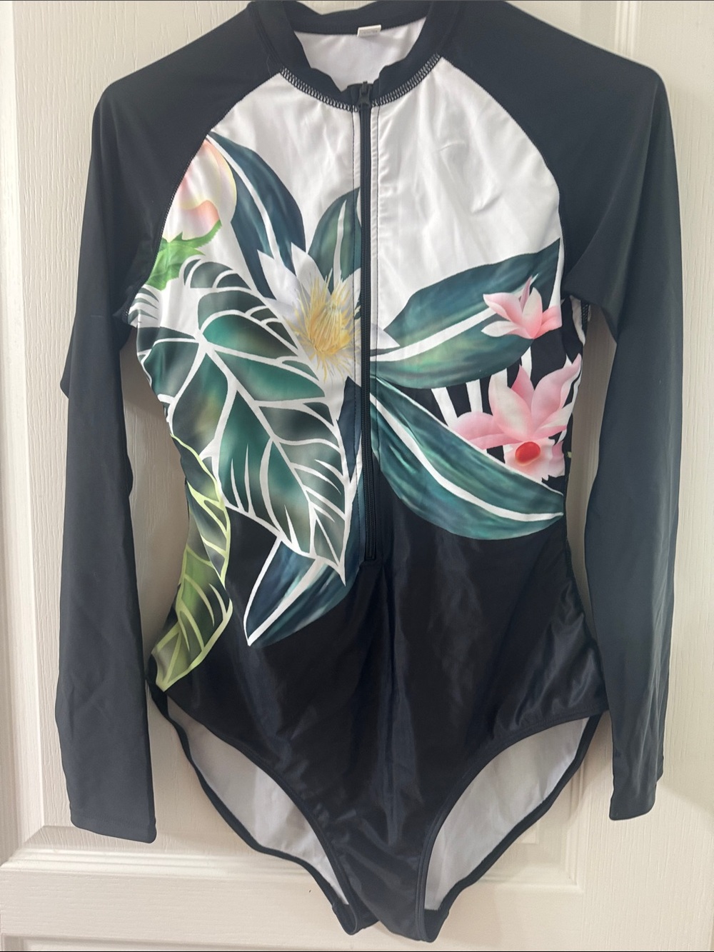 Black Floral Long-Sleeve One-Piece Rash Guard Swimsuit Med
